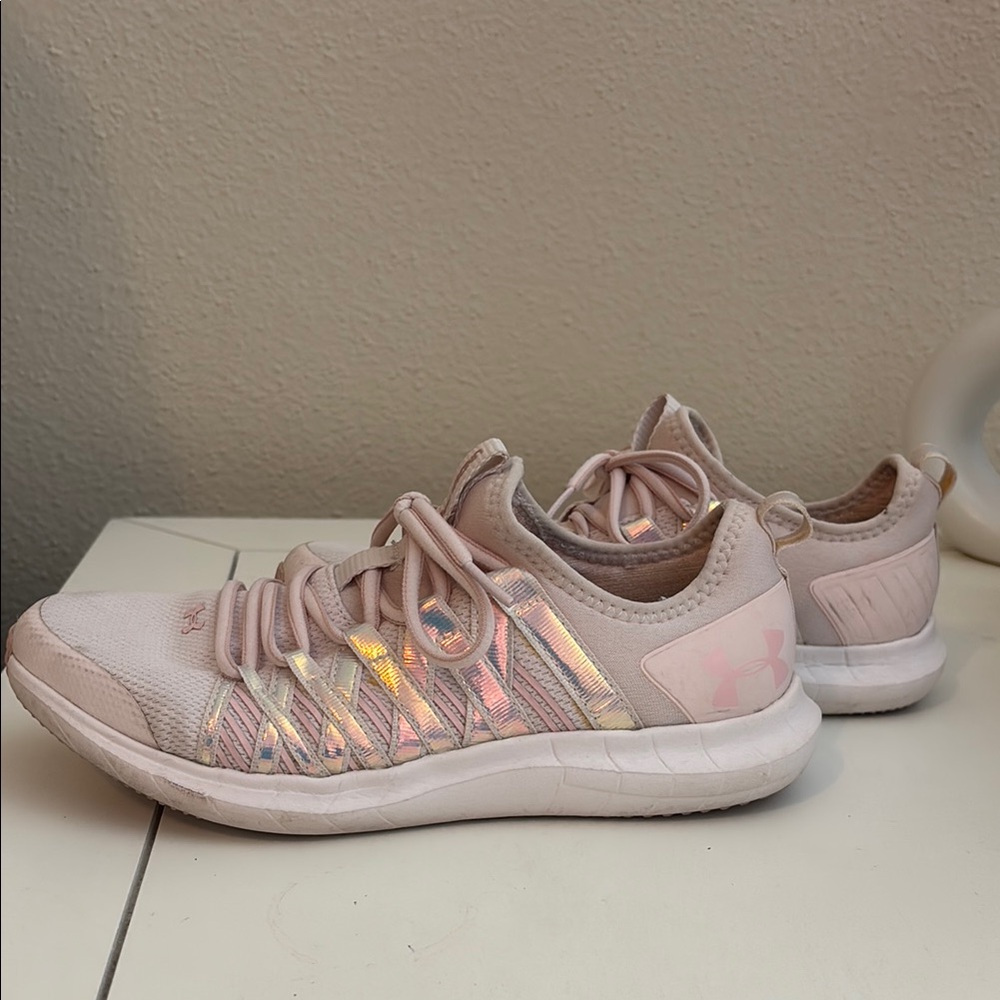 Under Armour Pink Sneakers with Sleek Design and Comfort